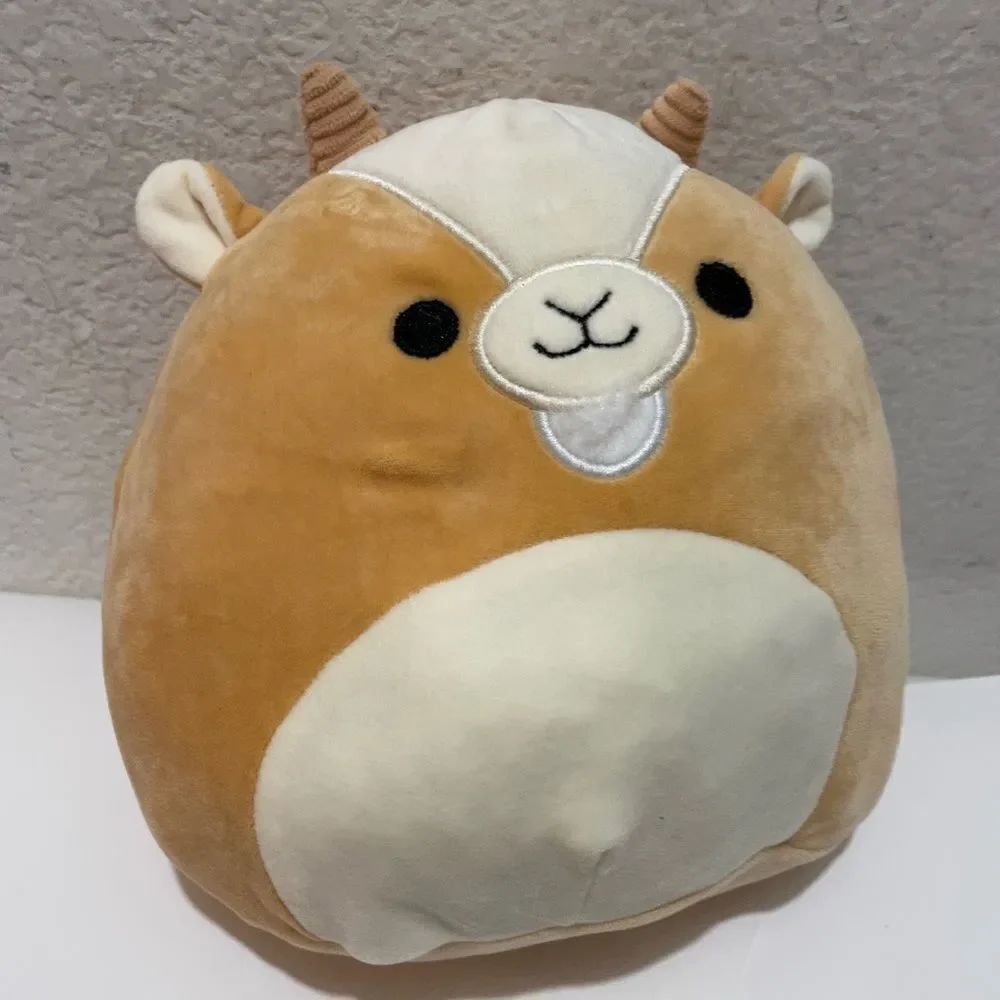 Squishmallows Camel 8" Plush Rahima The Camel new without tags.
